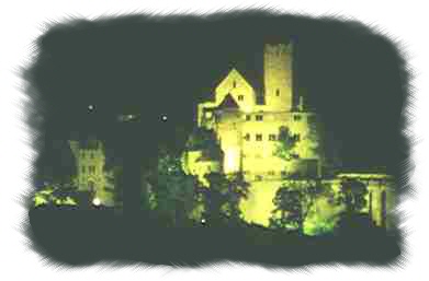 Burgruine Wertheim bei Nacht